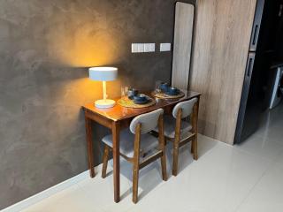Urban Grey Studio at HighPark Suites - 1