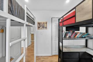 Spacious Getaway Near DC & Potomac River home - 5