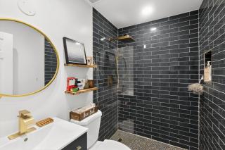 Spacious Getaway Near DC & Potomac River home - 4