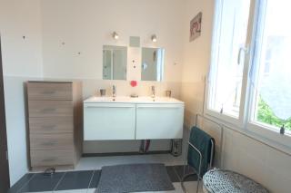 La Parenthèse plein centre au calme à 300 m du lac - 7