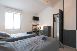 La Parenthèse plein centre au calme à 300 m du lac - 3