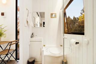 The Whistling Frog by Tiny Away - 2