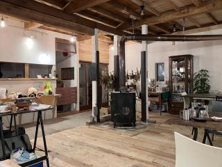 MOTORYOKAN Guesthouse & Cafe - 6