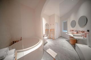 69 Resort & Beach Club by Loccal Collection, Labuan Bajo - 2