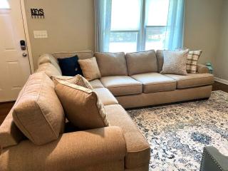 941 Pine Manor - 2