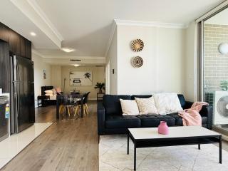 Merrylands 2bedrooms Apt with free car parking - 7