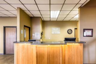 Econo Lodge - Valley City - 6