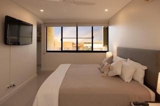 Exquisite new listing in perfect location - 3