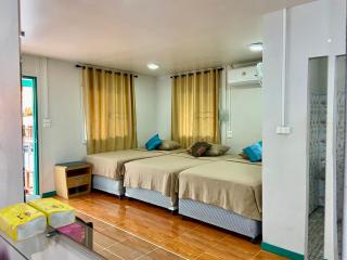 Patcharin Home Stay - 8