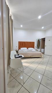 B&B Napoli Centrale Room&Jacuzzi - 4