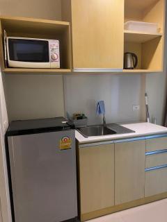 Cosy 1BD Condo 200m from the beach - 4