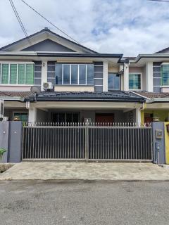 ray's homestay - 0