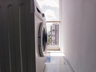 Modern 1 BR City views Kilimani 12th floor Luxury - 2