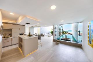 Massive 4 Bedroom with Cinema Room and Gym - 6