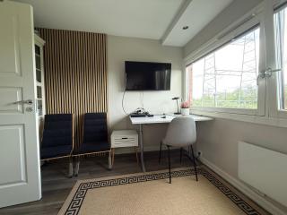 2 rooms in 100 sqm apt - 8