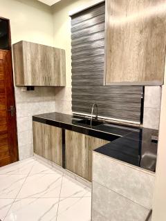 Luxury one bedroom apartment - 4