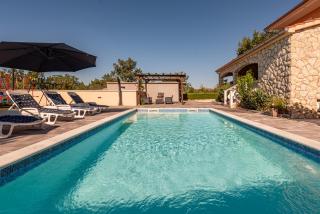 Holiday House Laetitia with pool - 1