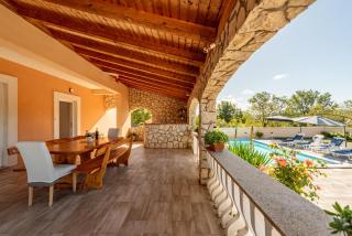Holiday House Laetitia with pool - 8