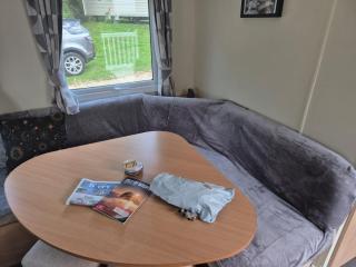 3 bedroom caravan 14 kingsgate - 3