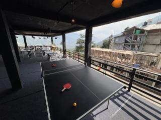 Hotel Moon Blaze " Near Mall Road " Bonfire ! Open Terrace ! Personal Parking - 7