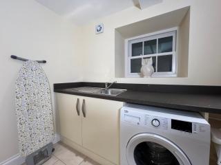 Inn Keepers Cottage - 9