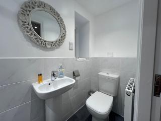 Inn Keepers Cottage - 6