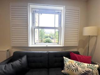 Stylish One Bed With Parking by Accommodation Windsor - 7