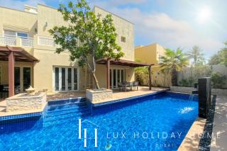LUX The Meadows 5 Bed Villa - 4