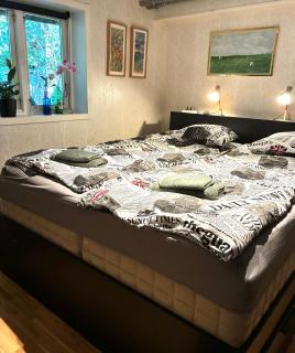 Comfortable stay near Gothenburg with private sauna and coast nearby - 5