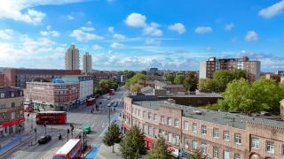 Vibrant 2-Bed Apartment 1 Min Walk to Tube Central London Base Free WiFi - 0