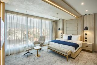 East Plaza Hotel - 7