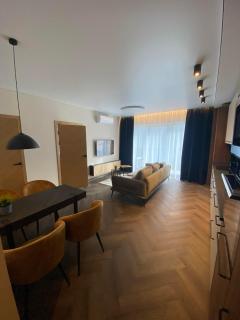 Two Bedroom Riverland Apartment - 9