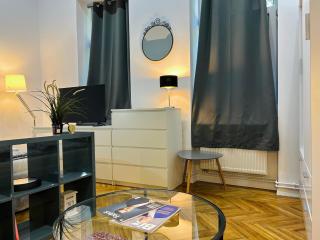 Cozy Central Home - 4