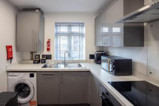 Canary House By RentMyHouse - Hereford - 1