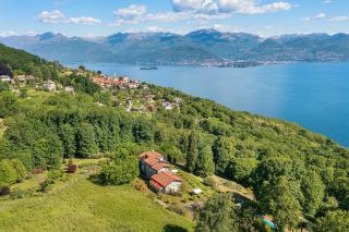 Sunny villa with pool & lake views! Villa Poggio al Lago - 5
