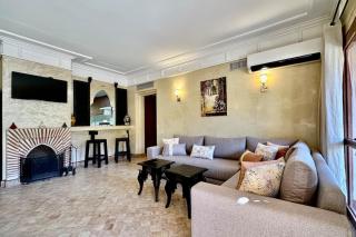 Al Qantara with Terrace and Pool - 1