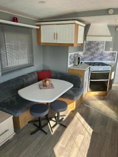 8 Berth 3 bed caravan pet friendly TP56 - Chapel St. Leonards - 7