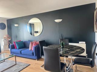 LIME 2 Bedroom APARTMENT - 7