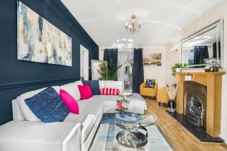 Contractor ready Homes Secure Parking - 0