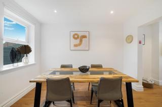 Contractor Deal,Perfect Getaway 3BR Home in Bedford, Sleeps 5 - 3