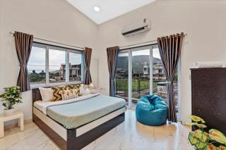 Quarts by Pine Stays, Lonavala - 8