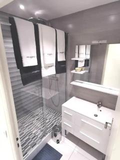 Appartement St-Thomas Zola - 2