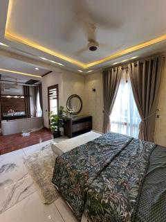 5 bed room luxury villa in DHA phase 8 - 1