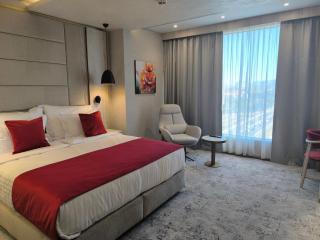 East Plaza Hotel - 2