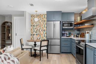 Cozy- 2 bedroom stay in Pensacola - 6