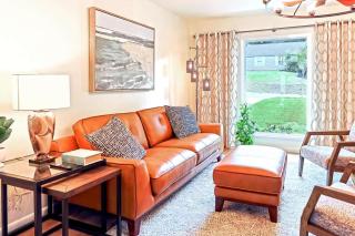 Hot Tub Hideaway for pets and family - 4