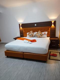 Moonshine walkers furnished apartments - 0