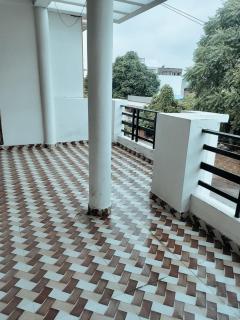 Spacious Peaceful Apartment for Two Families in Lucknow - 6
