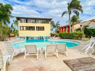 Casas com 2 ou 3 suítes no Residencial Jerusalem 2,frente mar em Coroa Vermelha (BA), condomíonio com piscina, sauna e portaria 24hrs atravessou a rua está no mar. - 3