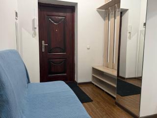 Usenbaeva 52 near complex the GUM - 1